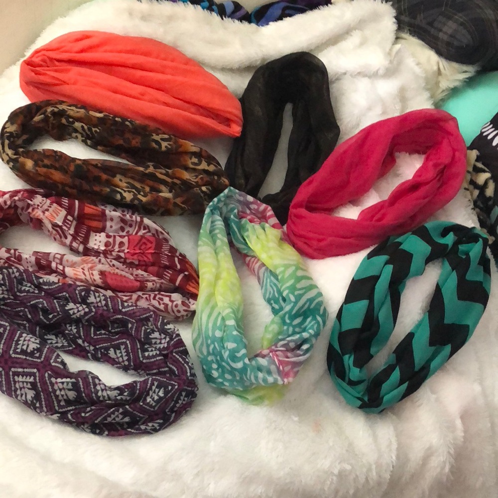 Infinity scarfs